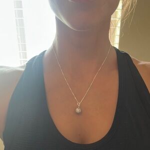 New In Box. Elegant Light Purple Pearl Pendant Necklace‎